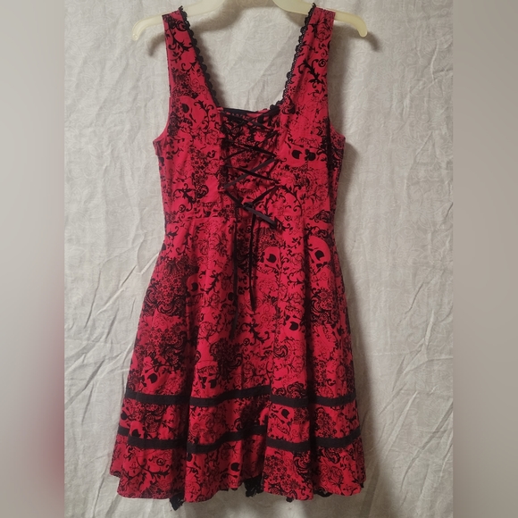 Red flocked skulls and vines lace up corset dress hot topic goth punk alt emo - Picture 5 of 10